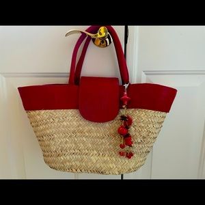 Medium handmade Couffin Bag with matching cloth.